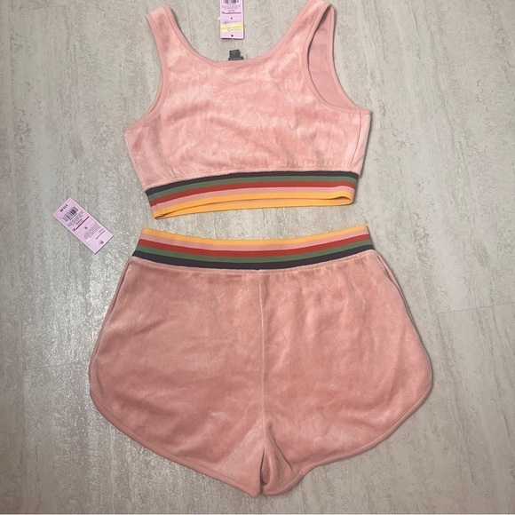 Wild Fable pink velour shorts set - Picture 10 of 10